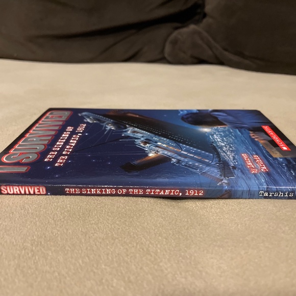 New Set of 3 "I Survived" Paperback Books - Picture 9 of 13